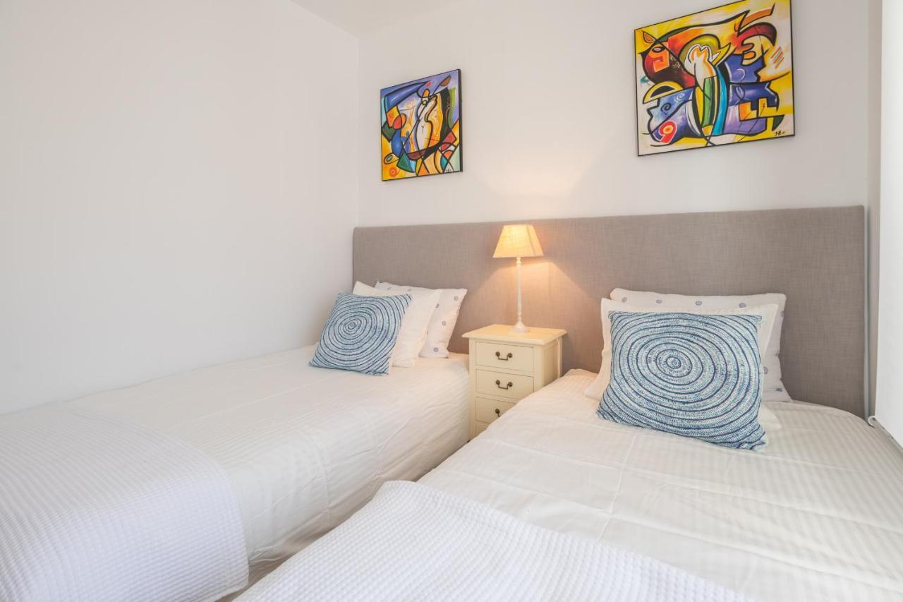 شقة Atico 2 Terrazas Junto Al Mar By Rent Me إِستيبونا المظهر الخارجي الصورة